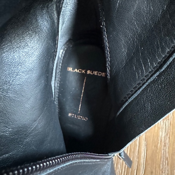 Elegant Black Ankle Boots - Picture 9 of 9